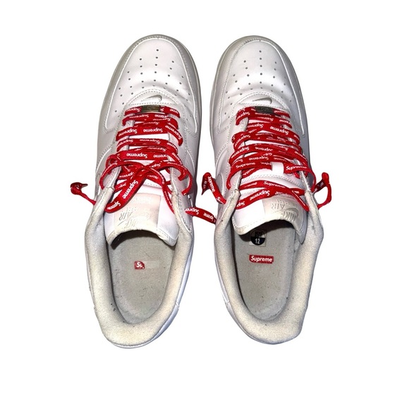 The Supreme x Nike Air Force 1 Low White Red Laces Men’s 12 Excellent Condition - Picture 7 of 7